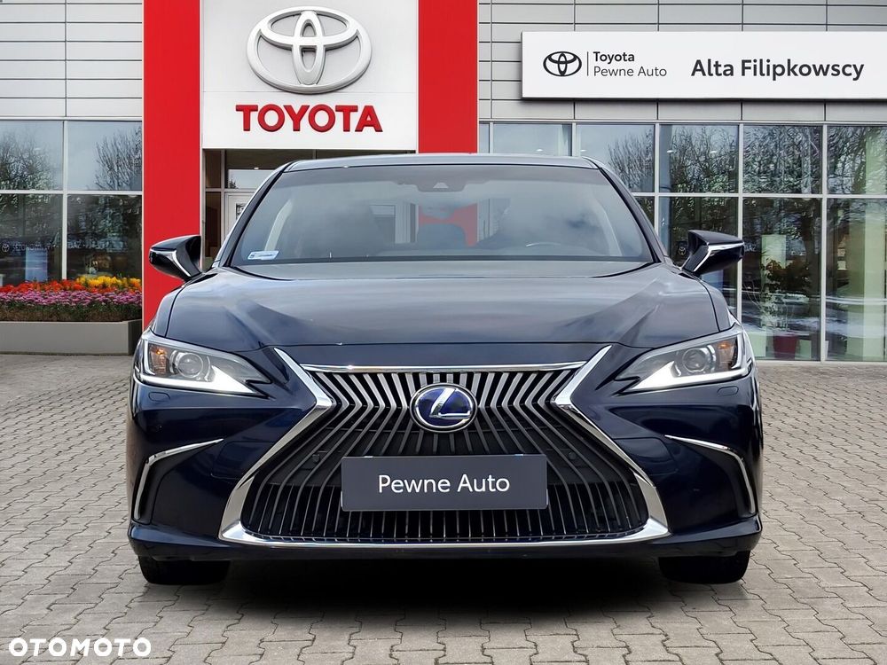 Lexus ES 300h Business Edition - 8