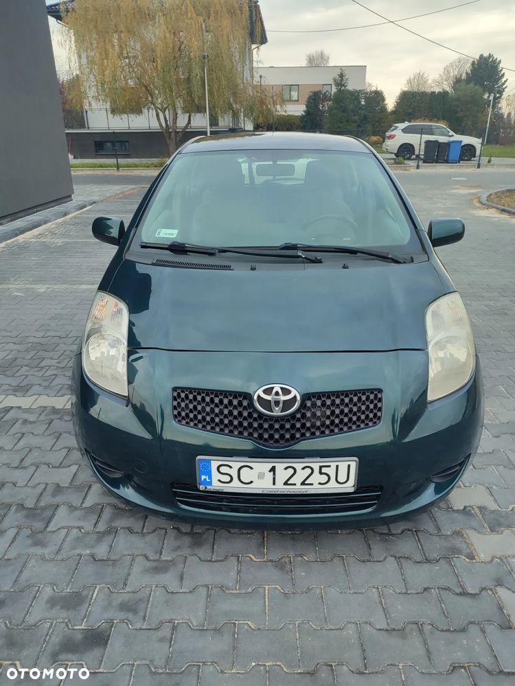Toyota Yaris 1.3 Sol - 2