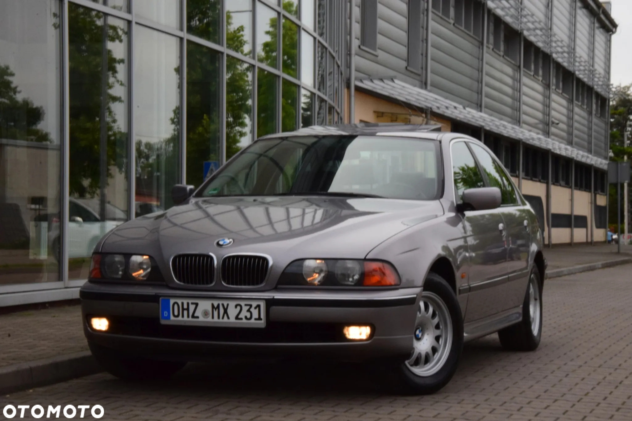 BMW Seria 5 523i - 8