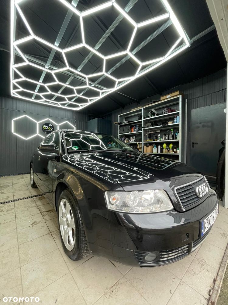 Audi A4 Limousine - 10