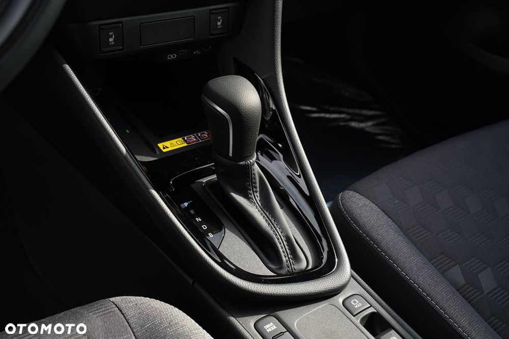 Toyota Yaris - 22