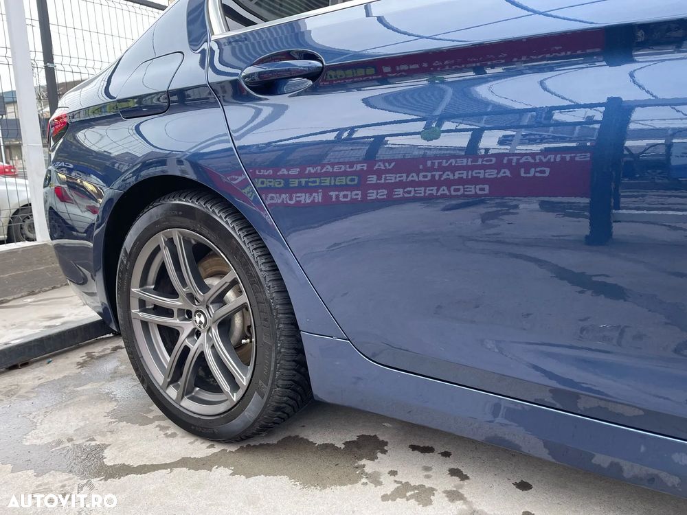 BMW Seria 5 530e Aut. - 15