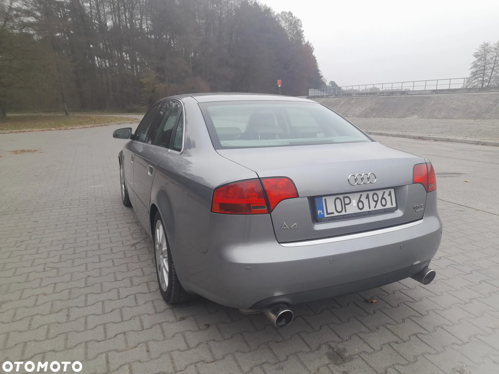 Audi A4 1.8 T quattro - 28
