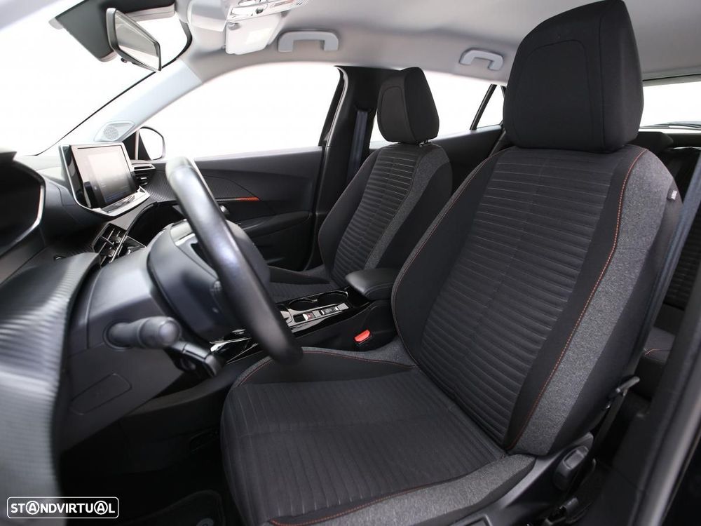 Peugeot e-2008 50 kWh Active - 8