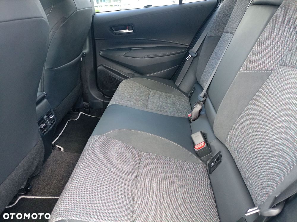 Toyota Corolla 1.8 Hybrid Style - 13