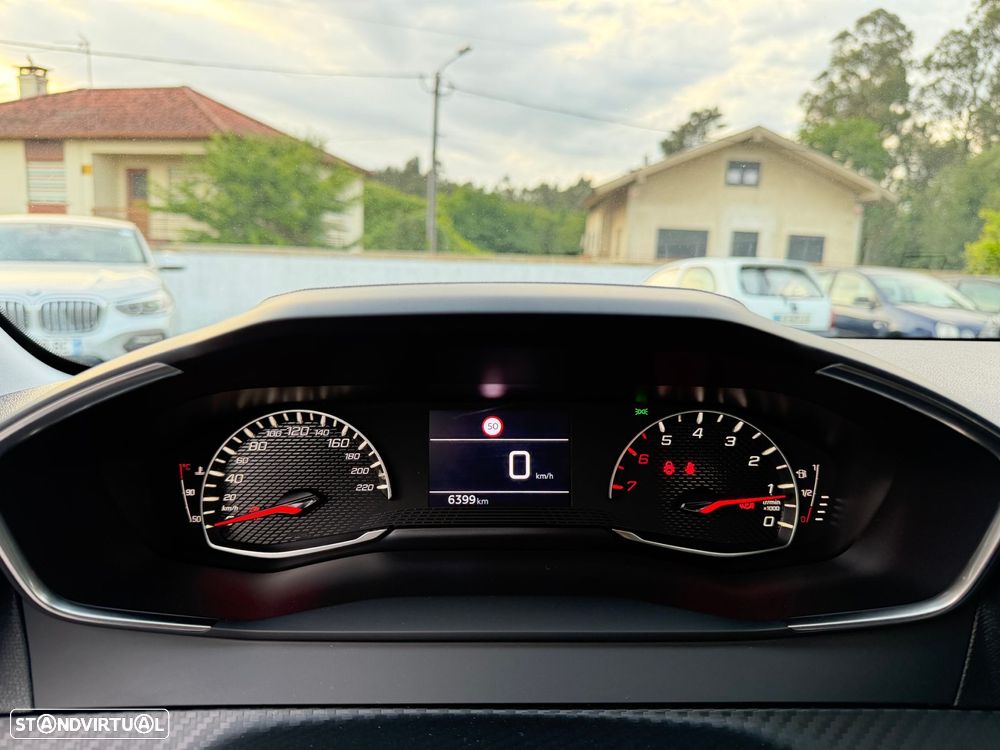 Peugeot 208 1.2 PureTech Active Pack - 17