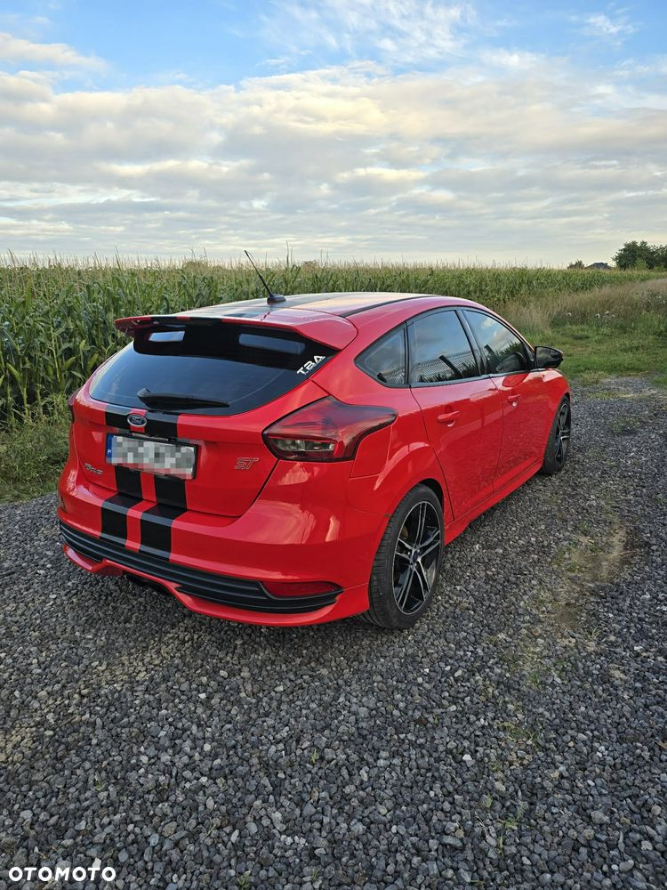 Ford Focus ST - 4