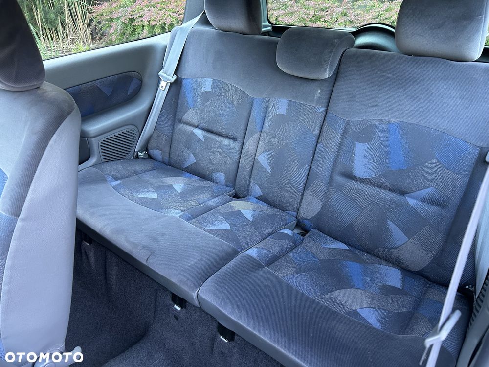 Renault Clio - 6