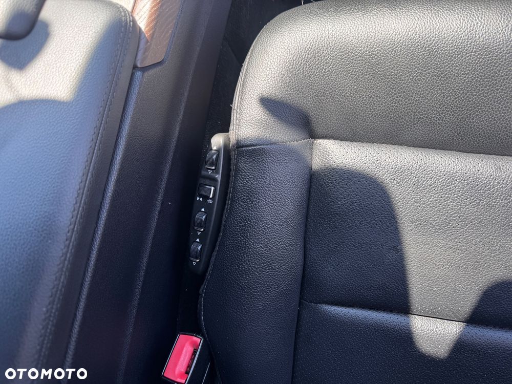 Mercedes-Benz Klasa E 250 CDI DPF BlueEFFICIENCY Automatik Avantgarde - 14
