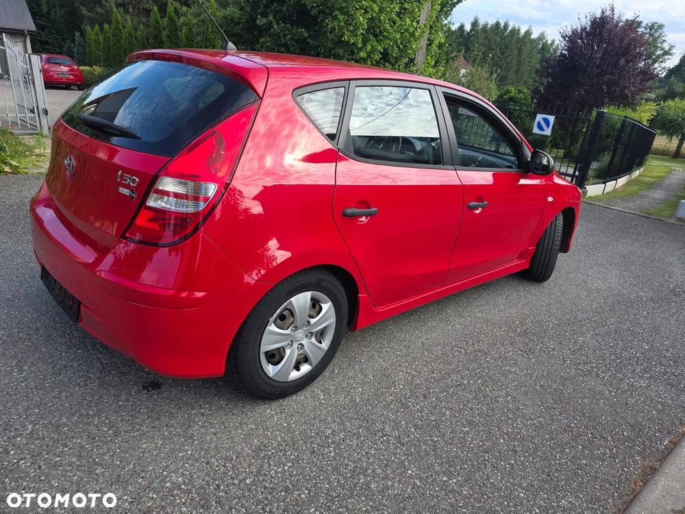 Hyundai i30 1.4 Base + - 29