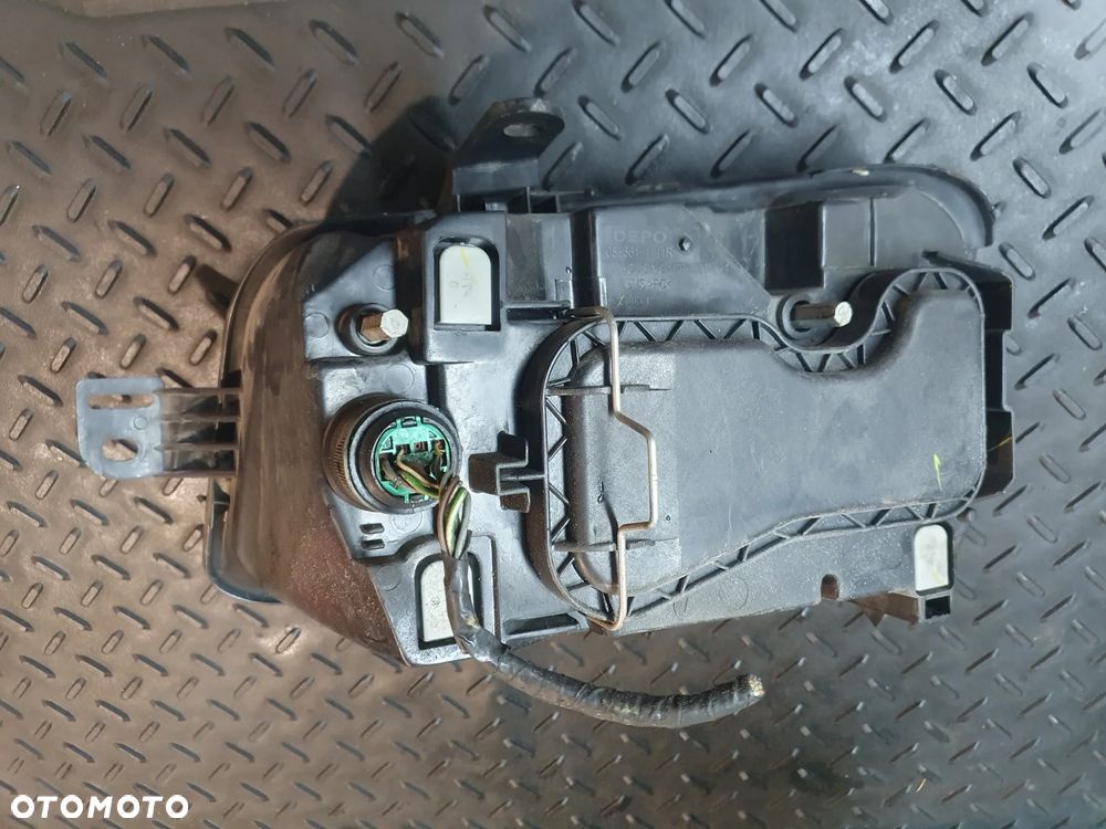 FIAT PANDA II REFLEKTOR LAMPA PRAWY PRZÓD - 5