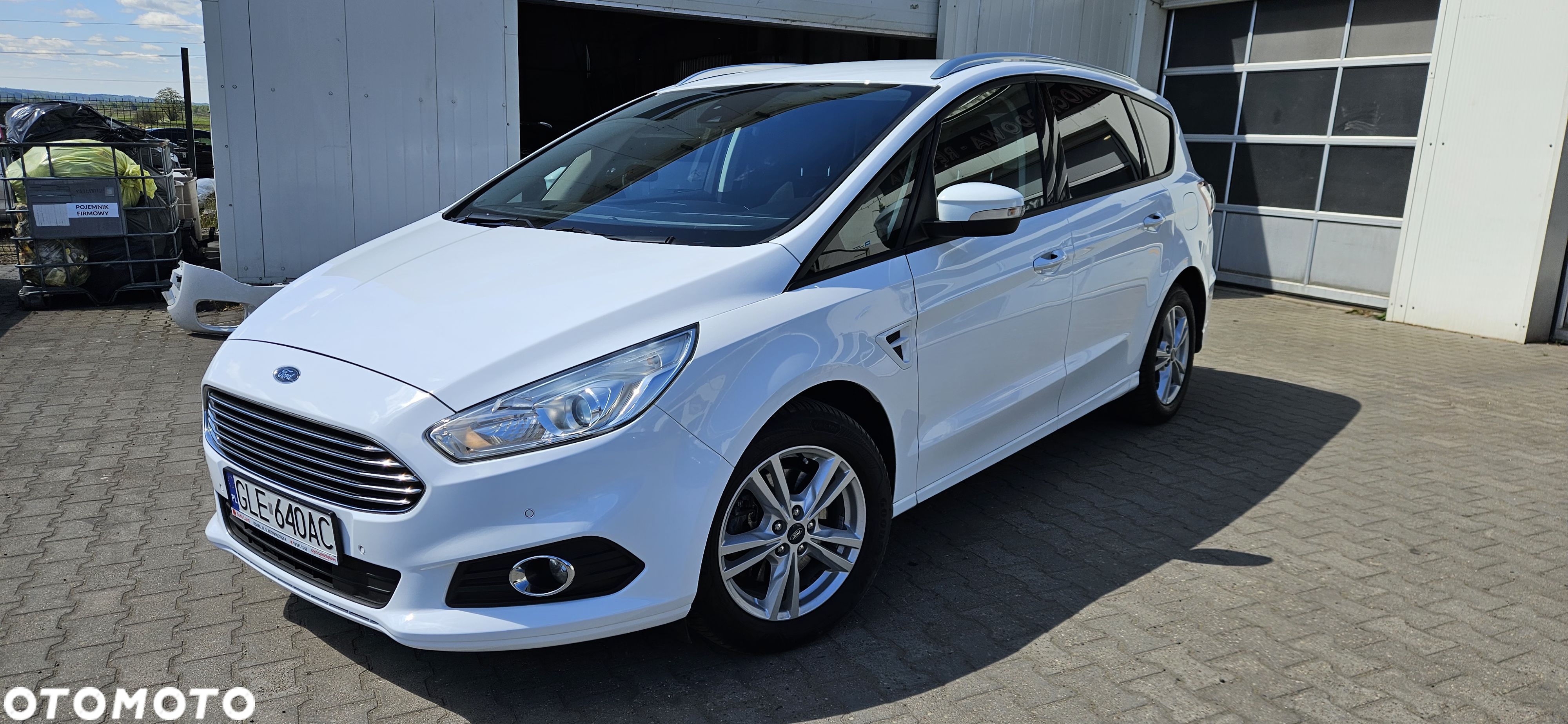 Ford S-Max 2.0 EcoBlue Titanium - 1