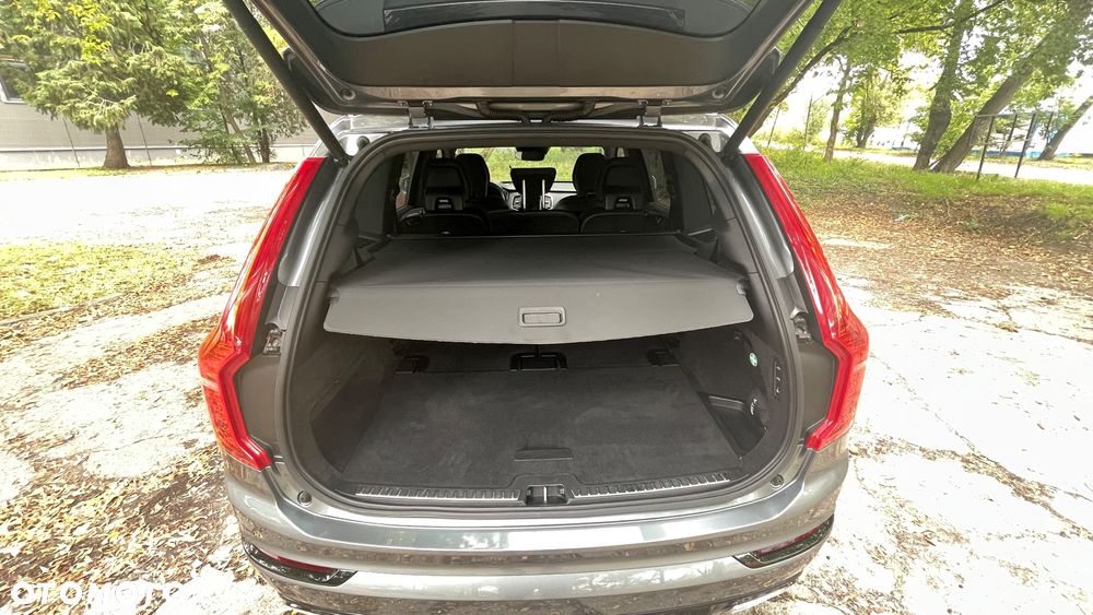 Volvo XC 90 - 25