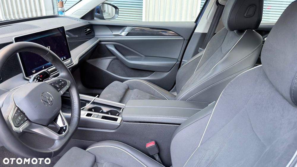 Volkswagen Passat 2.0 TDI SCR Style DSG - 13