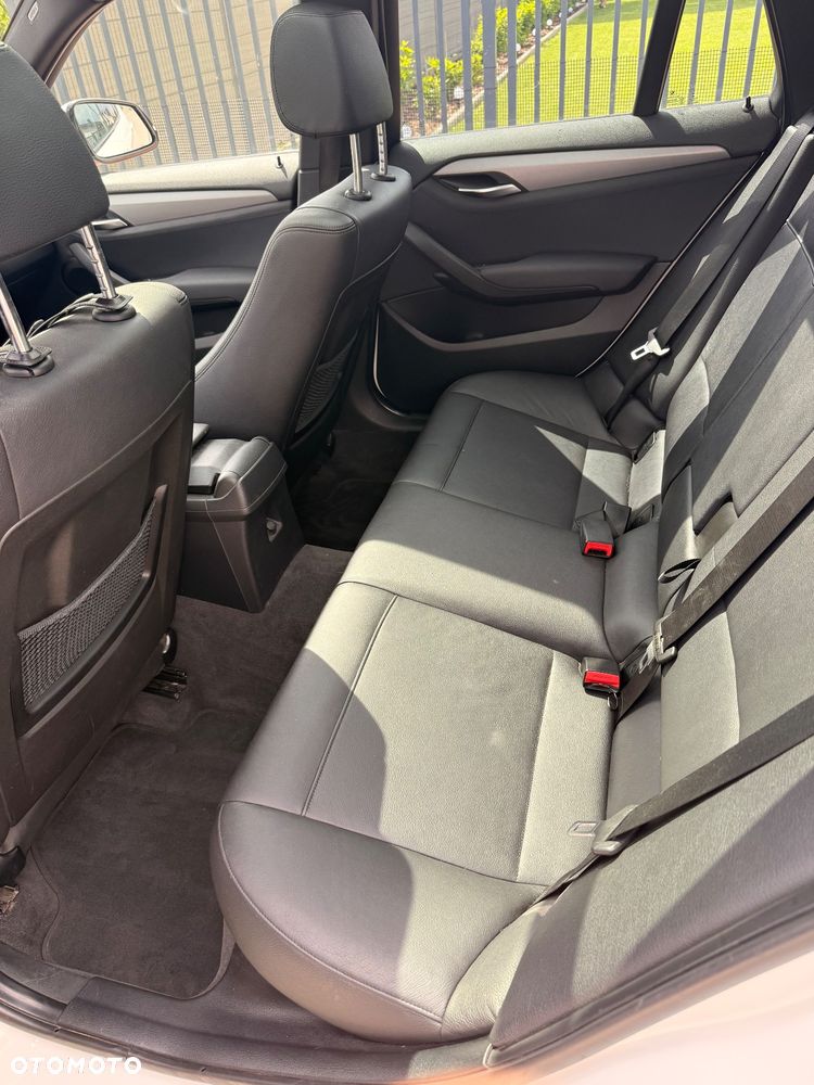BMW X1 xDrive20d - 14
