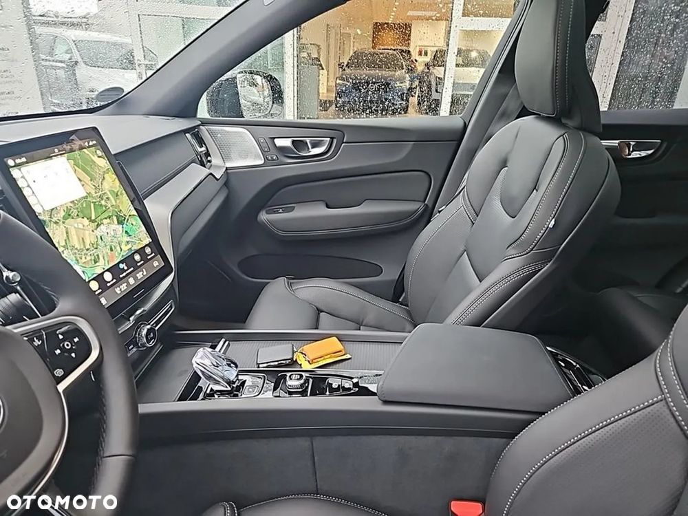 Volvo XC 60 B5 B AWD Ultra Black Edition - 15