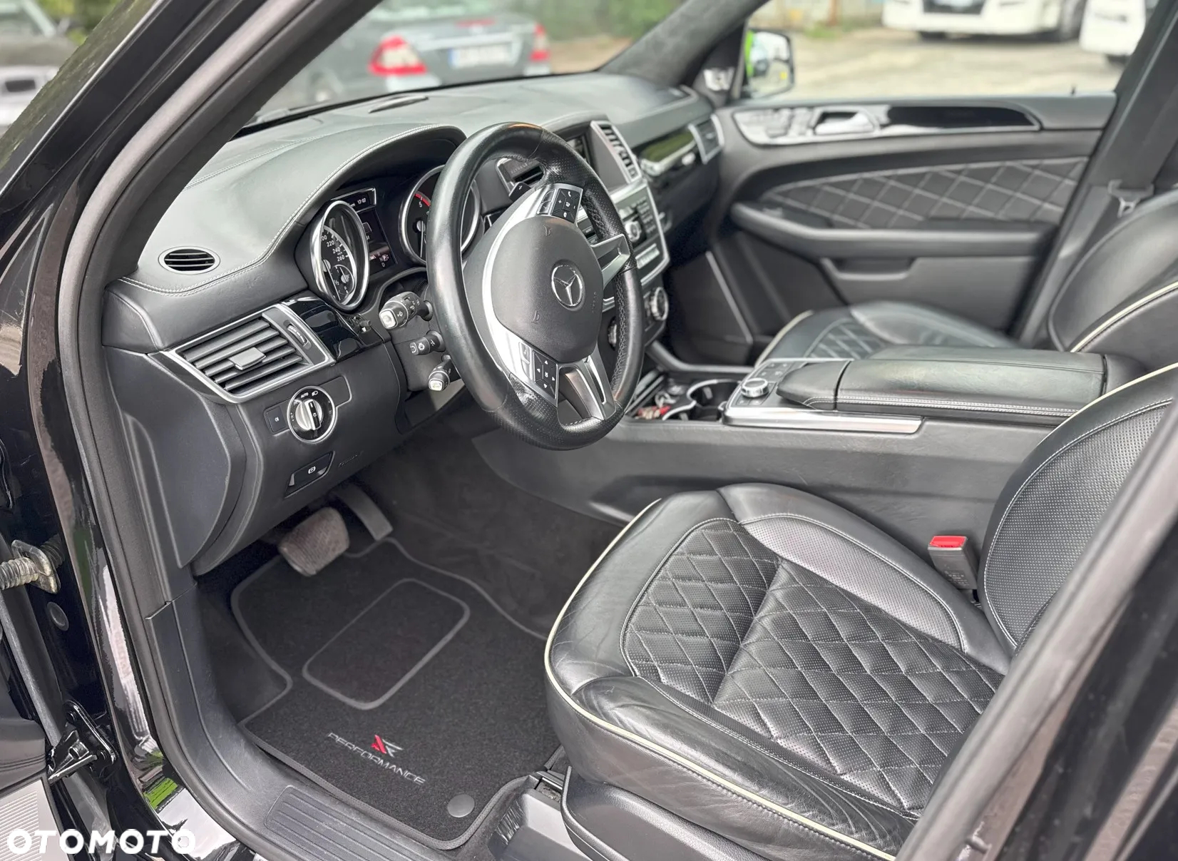 Mercedes-Benz ML 350 BlueTEC 4MATIC 7G-TRONIC - 5