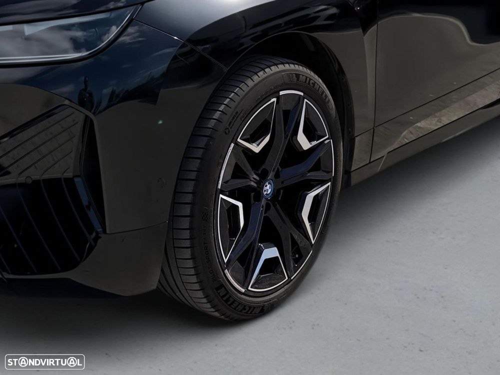 BMW ix xDrive 50 - 4