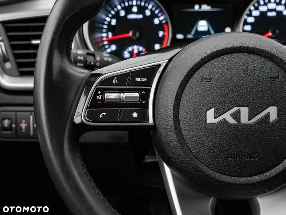 Kia Ceed 1.5 T-GDI M - 17