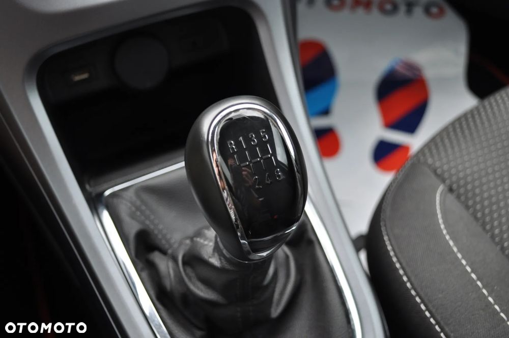 Opel Astra 1.4 Turbo Exklusiv - 32
