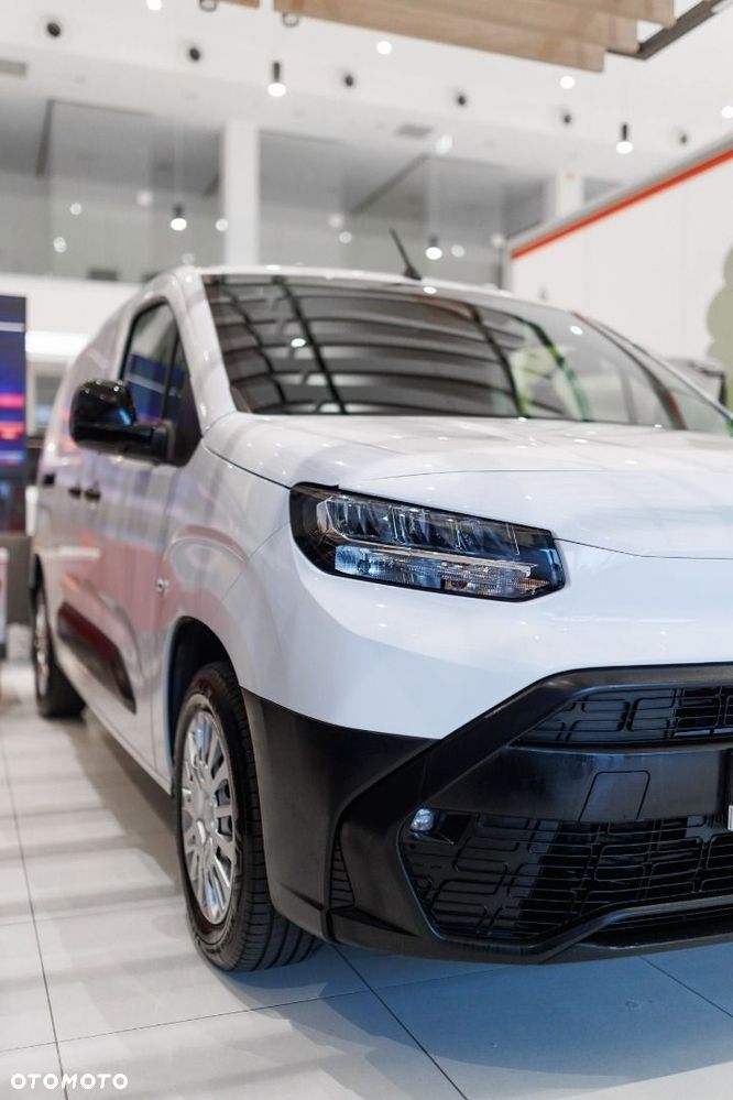 Toyota Proace City - 10