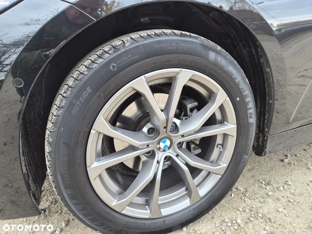 BMW Seria 3 318d - 11