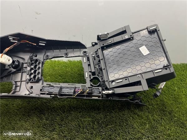 CONSOLA CENTRAL VOLKSWAGEN TAIGO - 7