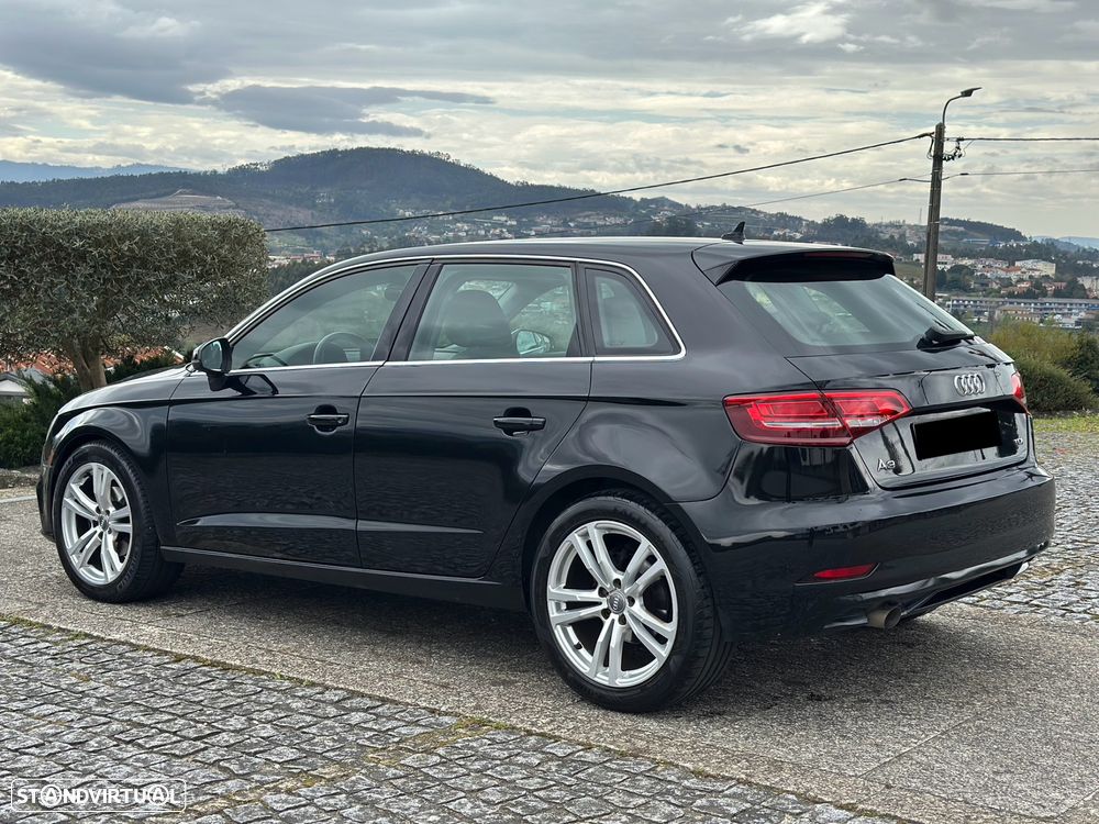 Audi A3 Sportback 1.6 TDI S tronic design - 19