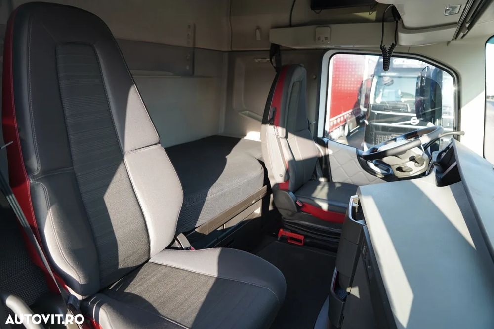 Volvo FH 500 / TANDEM 120 M3 / 6X2 / MEGA / PUNTE RIDICATĂ / TV / + REMORCA GNIOTPOL - 33