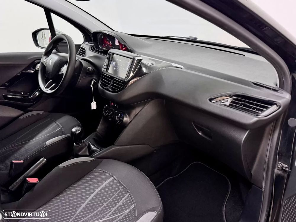Peugeot 208 1.4 HDi Active - 44