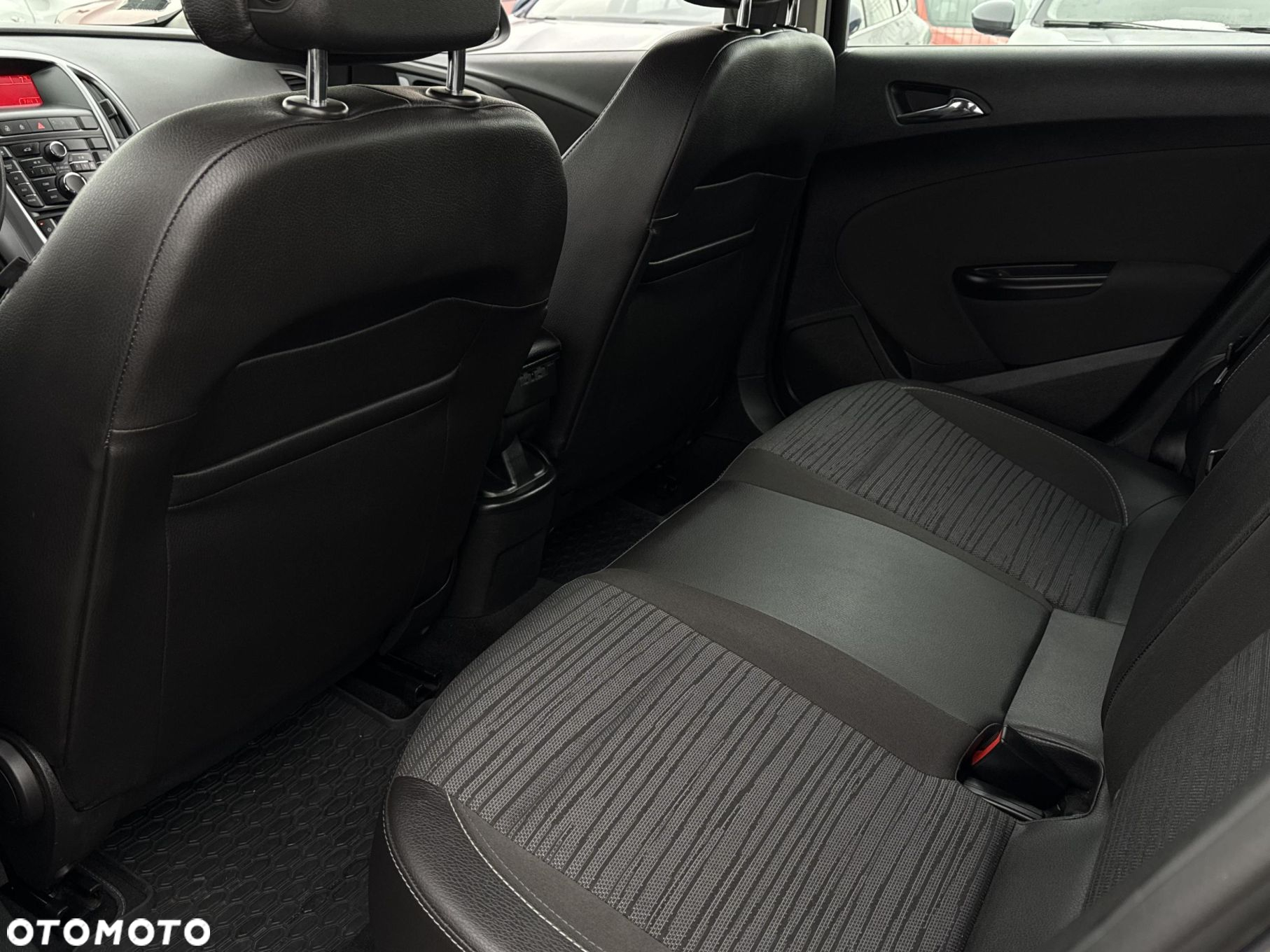 Opel Astra - 12