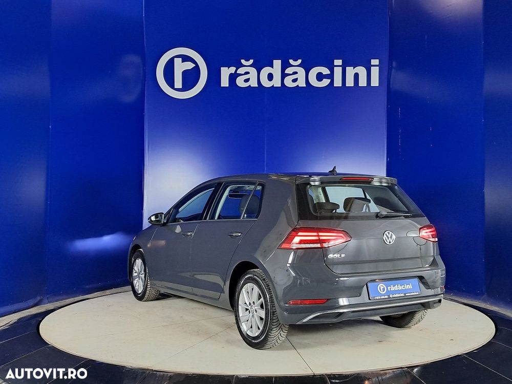 Volkswagen Golf - 15