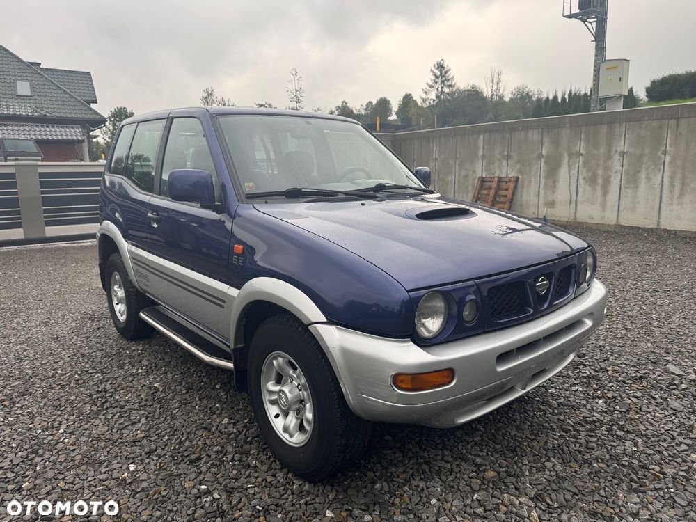Nissan Terrano - 1