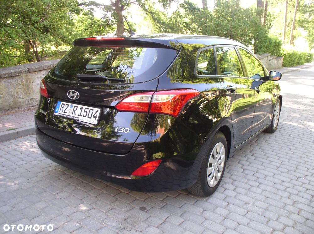 Hyundai i30 blue 1.4 Classic - 31