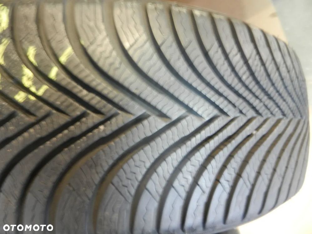 OPONA POJEDYNKA  205/55R19 MICHELIN ALPIN 5  DOT 4819 7.2MM - 2