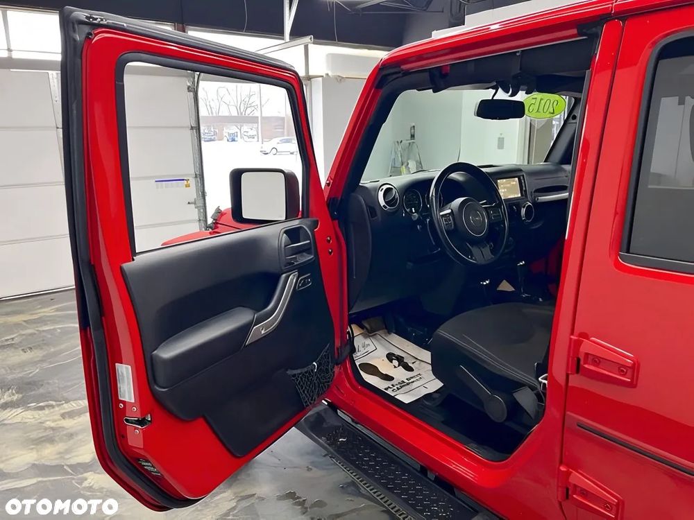 Jeep Wrangler 3.6 Unlim Sahara - 8