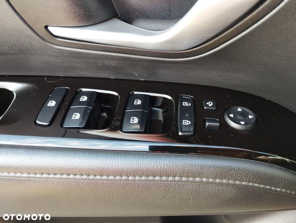 Hyundai Tucson 1.6 T-GDi HEV Executive 2WD - 29