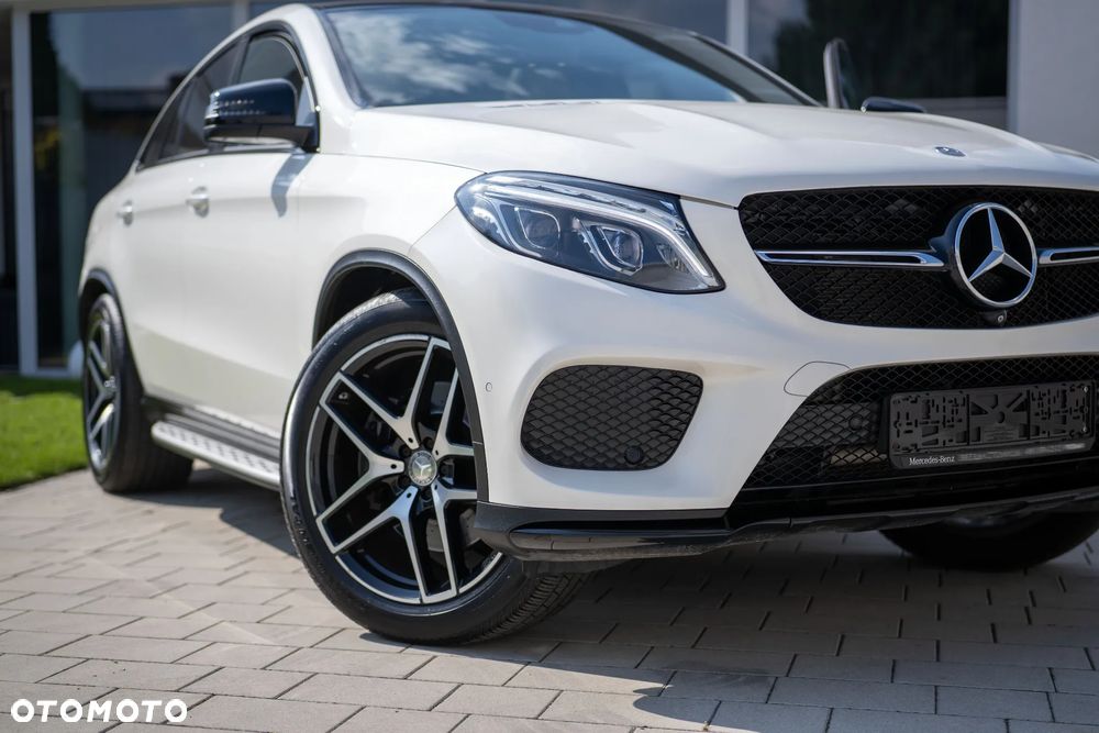 Mercedes-Benz GLE 400 4Matic 9G-TRONIC AMG Line - 4