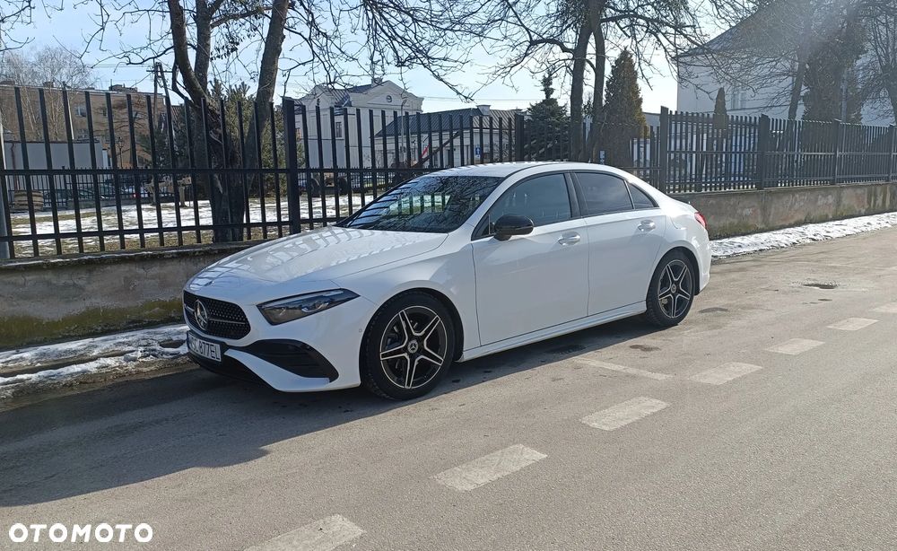 Mercedes-Benz Klasa A 180 7G-DCT AMG Line - 1