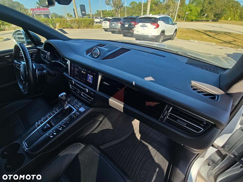 Porsche Macan Standard - 8