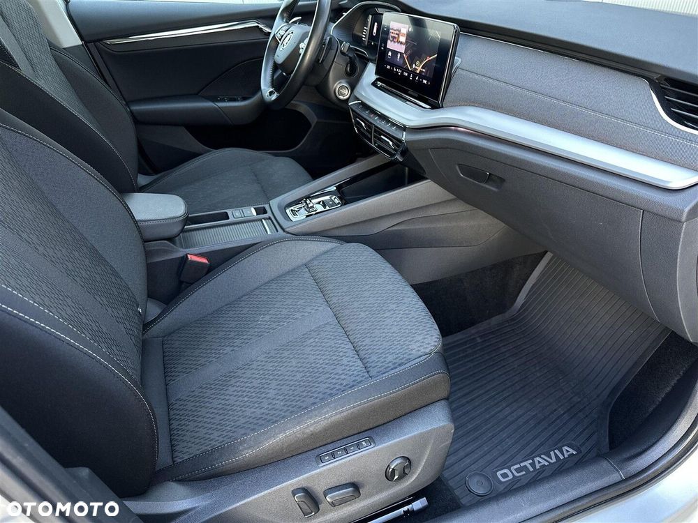 Skoda Octavia 2.0 TSI 4x4 Style DSG - 9
