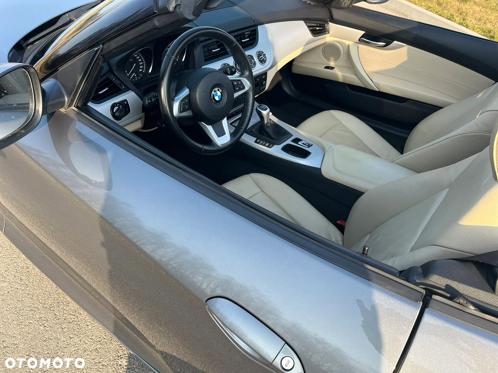 BMW Z4 23i sDrive - 26