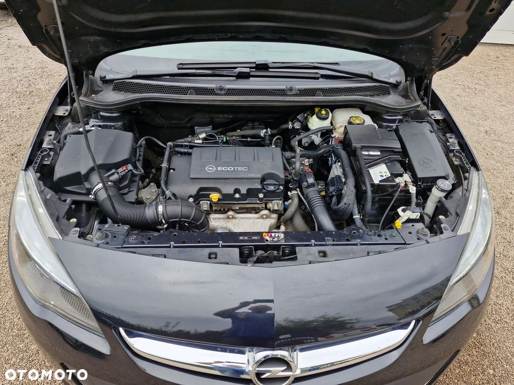 Opel Astra IV 1.4 T Cosmo - 24