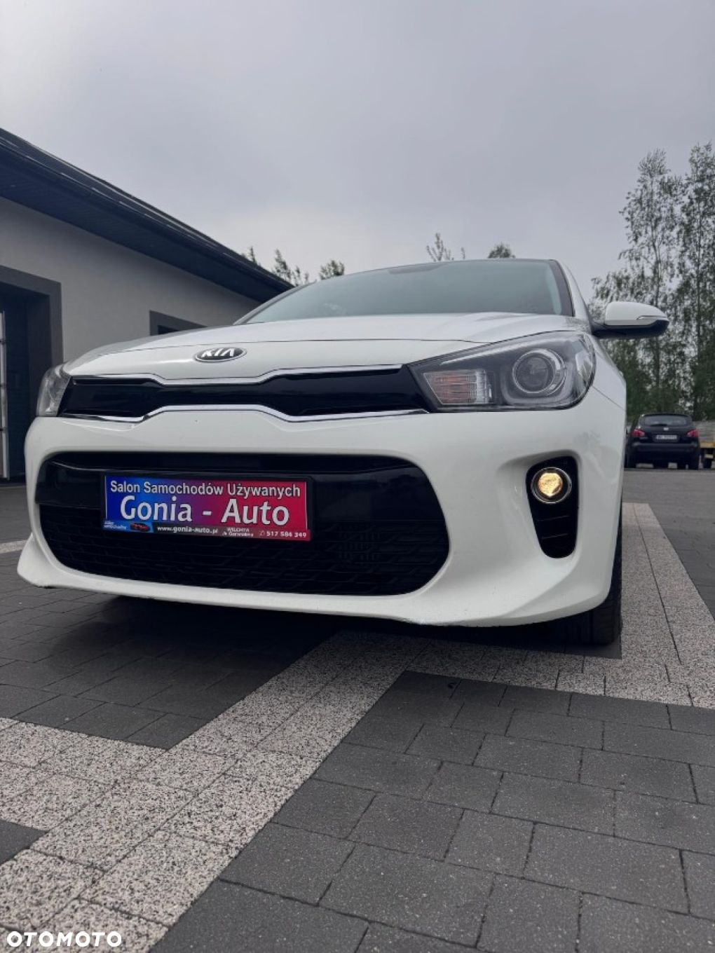Kia Rio - 11