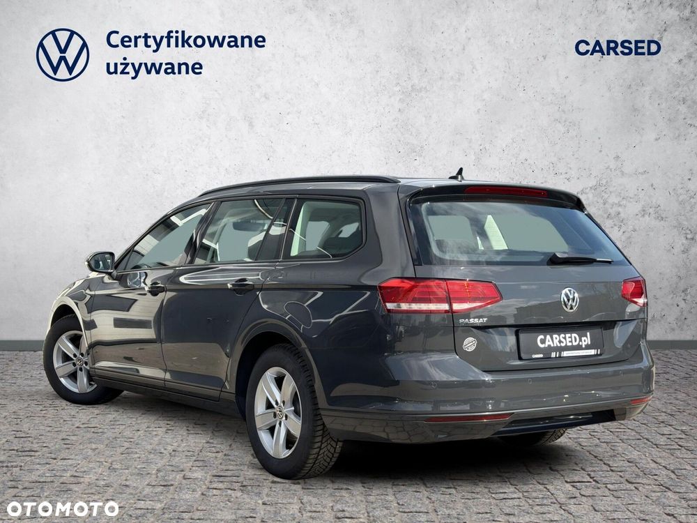 Volkswagen Passat 2.0 TDI SCR Trendline - 5