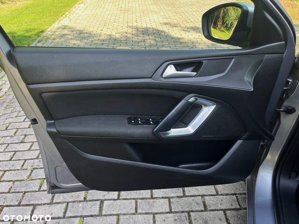Peugeot 308 SW BlueHDi 120 Stop & Start Allure - 35