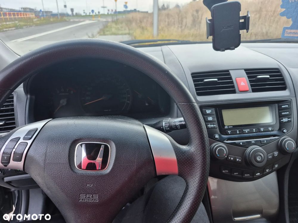 Honda Accord 2.0 Comfort - 4