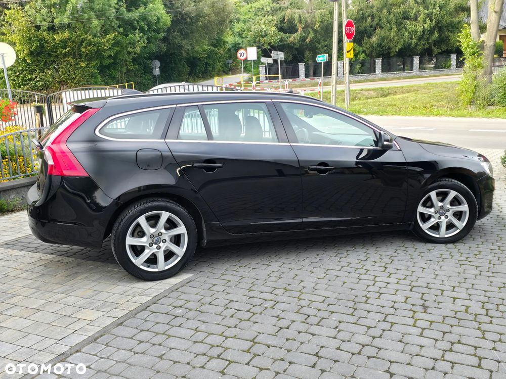 Volvo V60 D4 Summum - 13