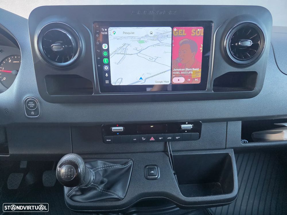 Mercedes-Benz Sprinter 315 CDI/43 Luxo (2+2+2+3) - 23
