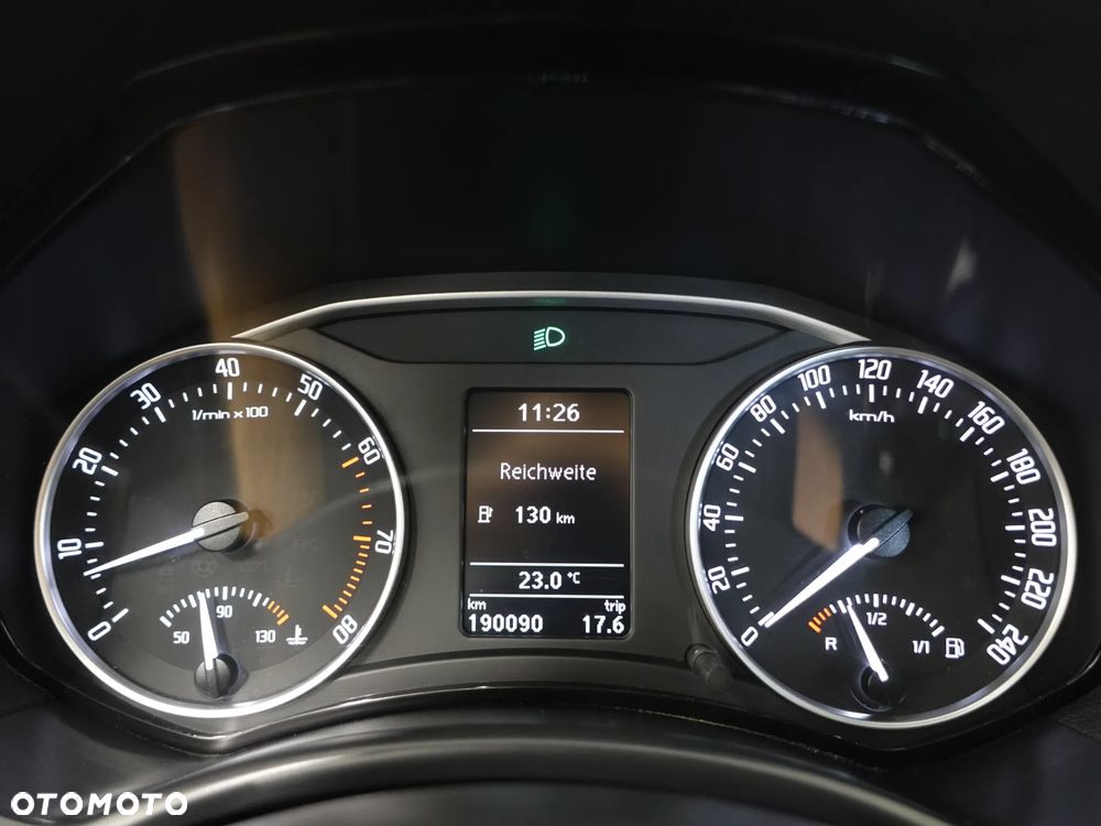 Skoda Octavia 1.4 TSI Ambiente - 34